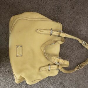 Yellow sak handbag